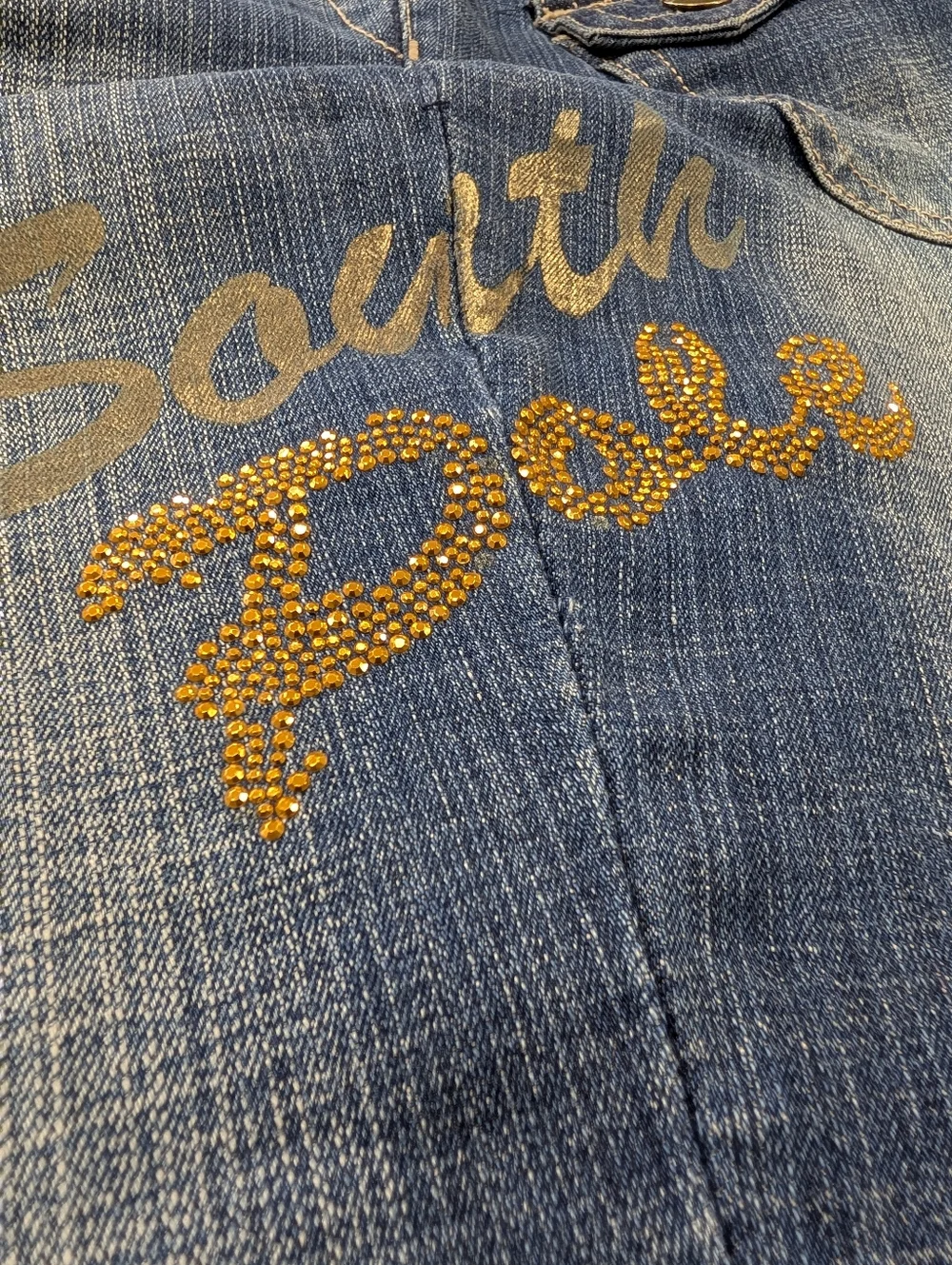 Y2K South Pole Rolled Cuff Denim Capri Jeans with Gold Stud Logo. Sz. 13. W: 36